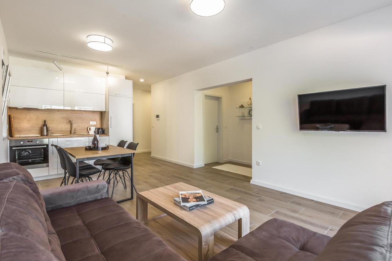Luxury 2 Bedroom Apartment With Sea View 巴什卡沃达 外观 照片