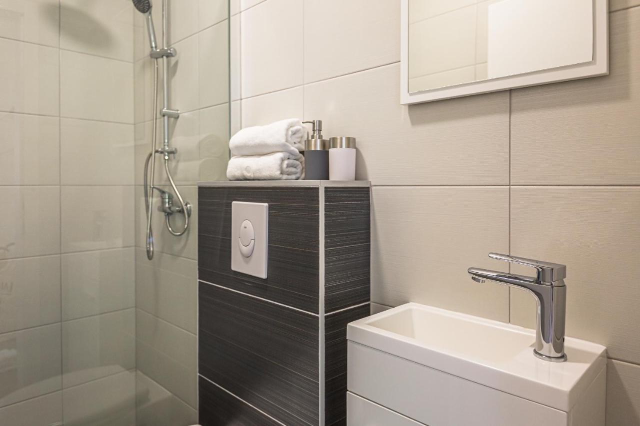 Luxury 2 Bedroom Apartment With Sea View 巴什卡沃达 外观 照片